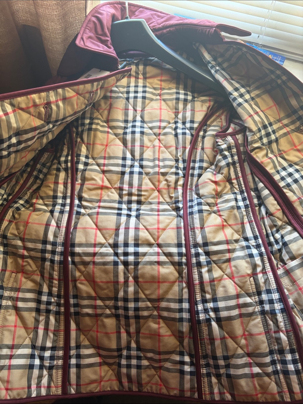 NWT Burberry Fernleigh Quilted Women's Jacket in Deep Burgundy XS - Picture 12 of 13